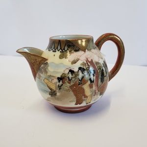 Hand Signed Geisha girl Japanese china Creamer